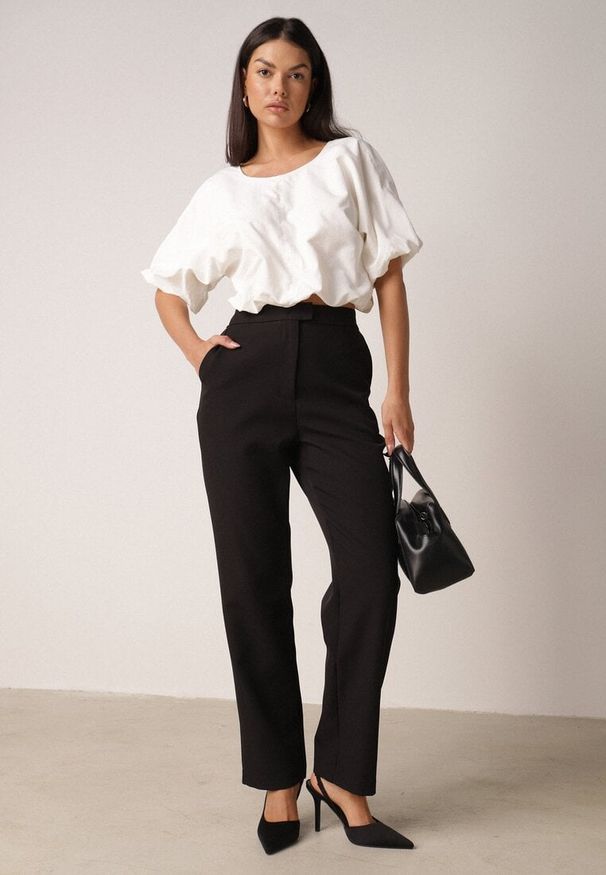 Born2be - Czarne Proste Spodnie Garniturowe VICES z Wysokim Stanem Zellryna. Stan: podwyższony. Kolor: czarny. Styl: klasyczny