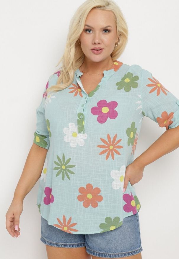 Born2be - Miętowa Koszula z Lnu i Bawełny w Kwiaty z Krótkim Rękawem Ambubia. Okazja: na co dzień. Typ kołnierza: dekolt w kształcie V. Kolekcja: plus size. Kolor: miętowy. Długość: krótkie. Wzór: kwiaty. Materiał: len, bawełna. Długość rękawa: krótki rękaw. Sezon: lato. Styl: casual
