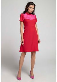 Nommo - Wizytowa Rozkloszowana Sukienka z Koronką - Czerwona. Kolor: czerwony. Materiał: koronka. Wzór: koronka. Styl: wizytowy #1