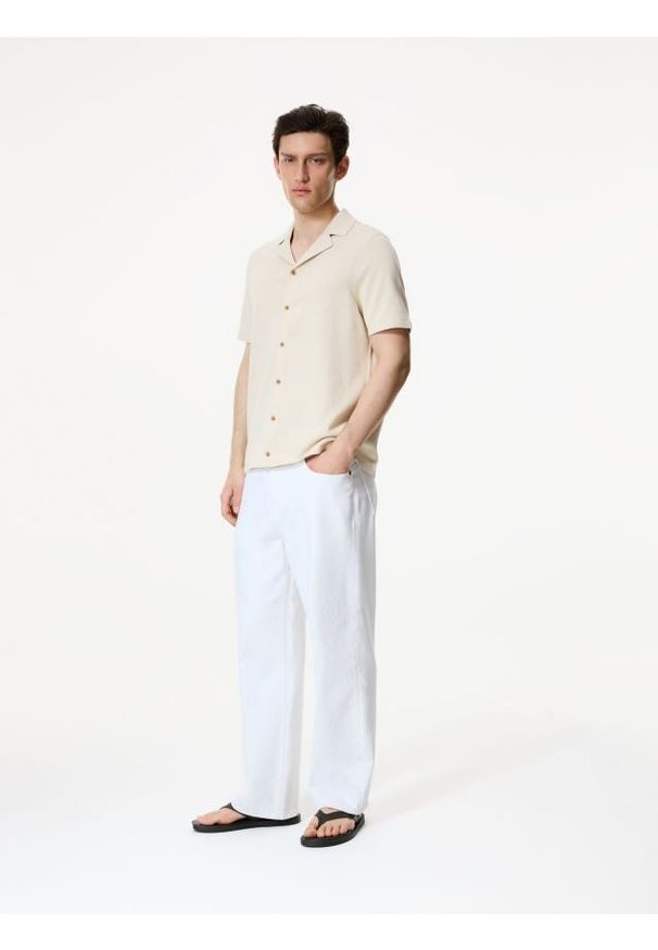 Reserved - Sweter z krótkim rękawem - beżowy. Kolor: beżowy. Materiał: bawełna, len. Długość rękawa: krótki rękaw. Długość: krótkie