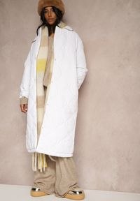 Renee - Biały Długi Płaszcz Kurtka Ozdobiona Pikowaniem Hamid. Kolor: biały. Długość: długie. Wzór: aplikacja #1