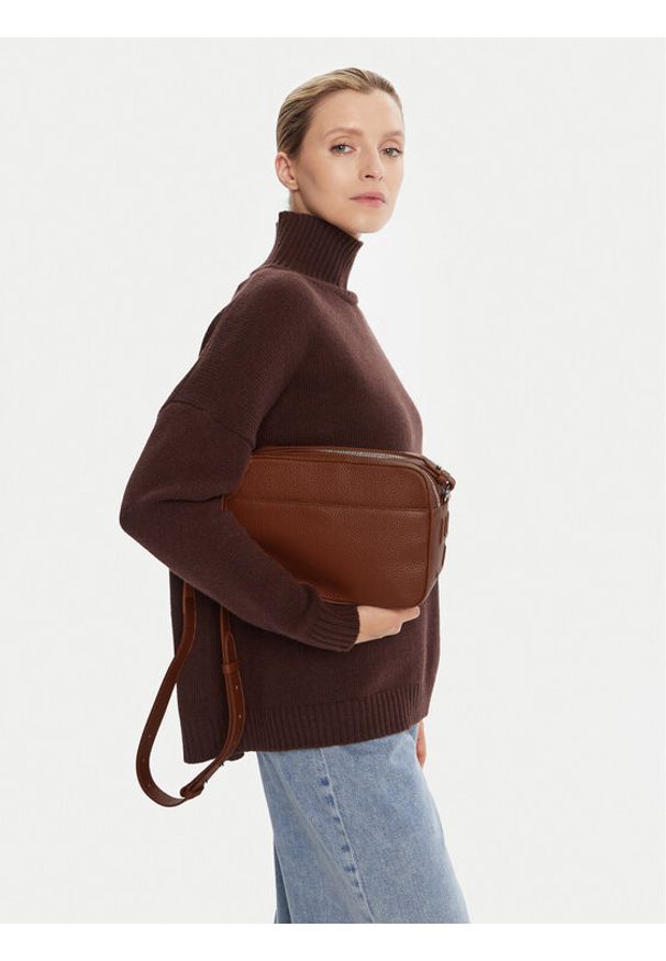 Coccinelle Torebka Nellemyrtha Maxi Log E1 QBB 15 02 01 Brązowy. Kolor: brązowy. Materiał: skórzane