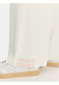 Guess Spodnie dzianinowe V6GB06 Z0651 Biały Regular Fit. Kolor: biały. Materiał: syntetyk #3
