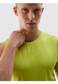 4f - 4F Tank top treningowy regular z materiału z recyklingu męski - soczysta zieleń L. Kolor: zielony. Materiał: materiał. Wzór: gładki, jednolity, ze splotem. Sport: fitness #2
