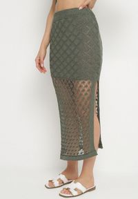 Born2be - Zielony Siateczkowy Komplet z Dzianiny Top na Ramiączkach i Spódnica Tiareia. Kolor: zielony. Materiał: dzianina #4