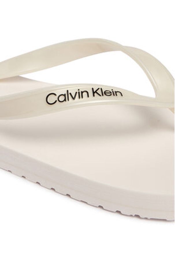 Calvin Klein Japonki Arwa - Metallic Pearlised Flip Flops HW0HW02956 Biały. Kolor: biały. Materiał: syntetyk