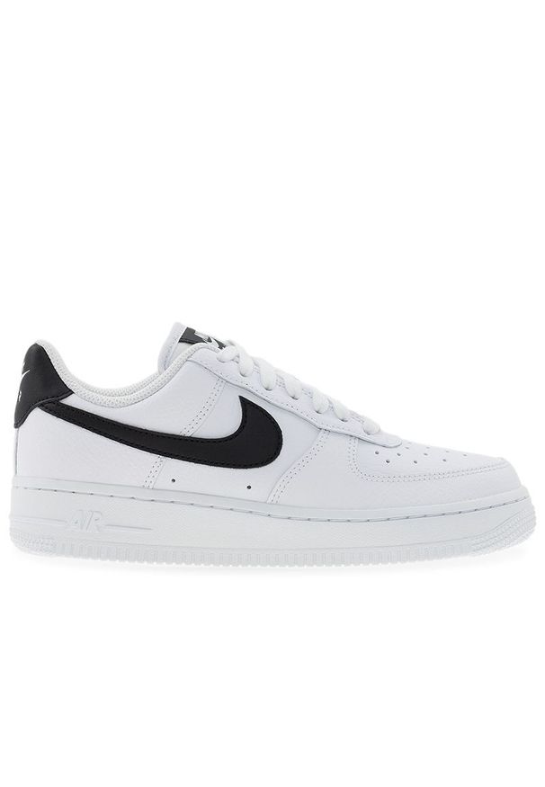 Buty damskie Nike Air Force 1 '07 DD8959-103 - białe. Kolor: biały. Materiał: guma, skóra, syntetyk. Szerokość cholewki: normalna. Sezon: lato. Model: Nike Air Force. Sport: koszykówka