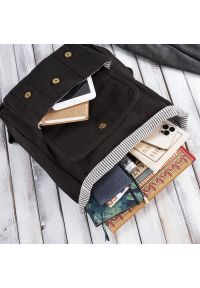 Plecak męski ze skóry wegańskiej PAOLO PERUZZI E-05-BL czarny. Kolor: czarny. Materiał: materiał. Wzór: paski #1