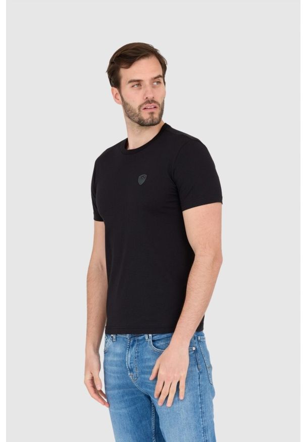 EA7 Emporio Armani - EA7 Czarna koszulka męska z naszywką z logo, Rozmiar M. Kolor: czarny. Wzór: aplikacja