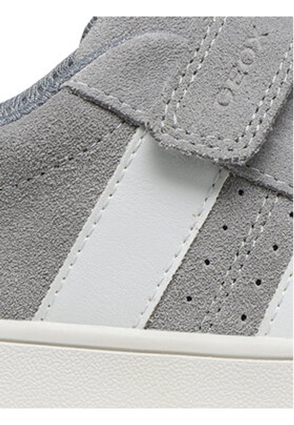Geox Sneakersy J Eclyper Boy J65LSC 022BC C0579 S Szary. Kolor: szary. Materiał: skóra, zamsz