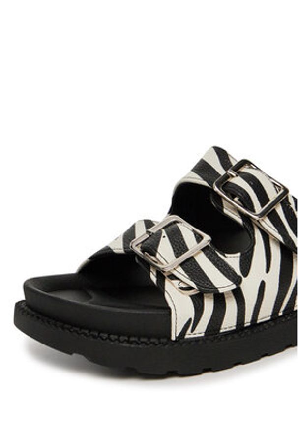 DeeZee Klapki ZB2129-2 Czarny. Kolor: czarny. Materiał: skóra