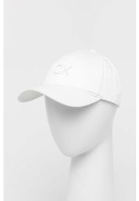 Calvin Klein czapka z daszkiem kolor biały gładka. Kolor: biały. Materiał: włókno, lyocell. Wzór: gładki #1