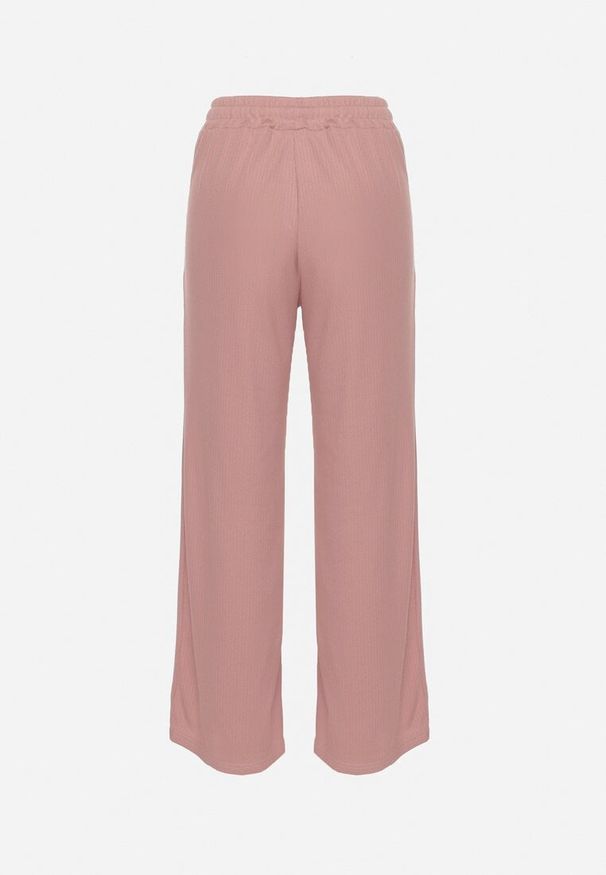 Born2be - Różowe Spodnie z Gumką w Pasie i Szeroką Nogawką Mironia. Okazja: na co dzień. Kolor: różowy. Styl: casual, elegancki