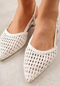 Born2be - Białe Sandały Ozdobione Plecionką Melorah. Okazja: na co dzień. Zapięcie: sprzączka. Kolor: biały. Materiał: jeans. Wzór: aplikacja. Styl: casual, elegancki #9
