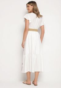 Born2be - Biało-Czarna Wiskozowa Sukienka z Paskiem w Ornamentny Wzór Nilorine. Okazja: na spacer, na co dzień. Kolor: czarny. Materiał: wiskoza. Typ sukienki: kopertowe. Styl: klasyczny, casual, elegancki #6