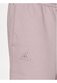 Adidas - adidas Szorty sportowe ALL SZN Fleece Graphic IW1196 Fioletowy Regular Fit. Kolor: fioletowy. Materiał: bawełna. Styl: sportowy #4