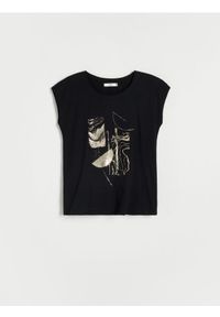 Reserved - T-shirt z nadrukiem - czarny. Kolor: czarny. Materiał: bawełna, dzianina. Wzór: nadruk #1