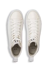 Sneakersy męskie biały Armani Exchange XUZ021 XV212 00152. Kolor: biały #3