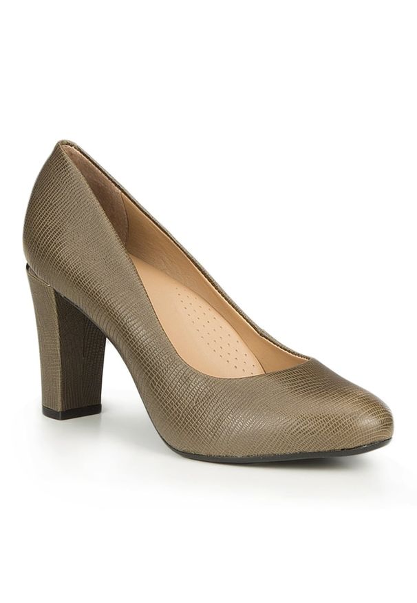 Wittchen - Czółenka skórzane z fakturą lizard. Kolor: oliwkowy. Materiał: skóra. Wzór: motyw zwierzęcy. Obcas: na obcasie. Styl: klasyczny. Wysokość obcasa: wysoki