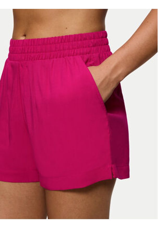 Triumph Szorty materiałowe Beach MyWear 10222167 Różowy Regular Fit. Kolor: różowy. Materiał: wiskoza
