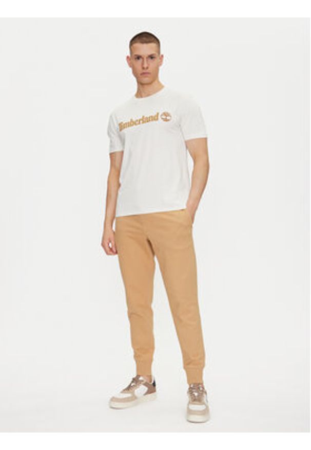 Timberland T-Shirt TB0A5UPQ Écru Regular Fit. Materiał: bawełna