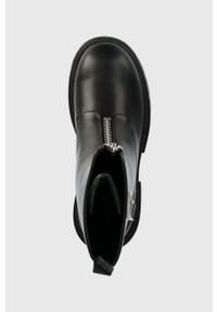 Guess botki LEILA damskie kolor czarny na platformie FL8ILA ELE10. Nosek buta: okrągły. Kolor: czarny. Obcas: na platformie #3