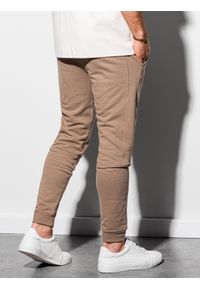 Ombre Clothing - Spodnie męskie dresowe joggery P987 - jasnobrązowe - L. Kolor: brązowy. Materiał: dresówka #3