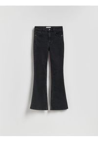 Reserved - Jeansy flare z krótszą nogawką - czarny. Kolor: czarny. Długość: krótkie #1