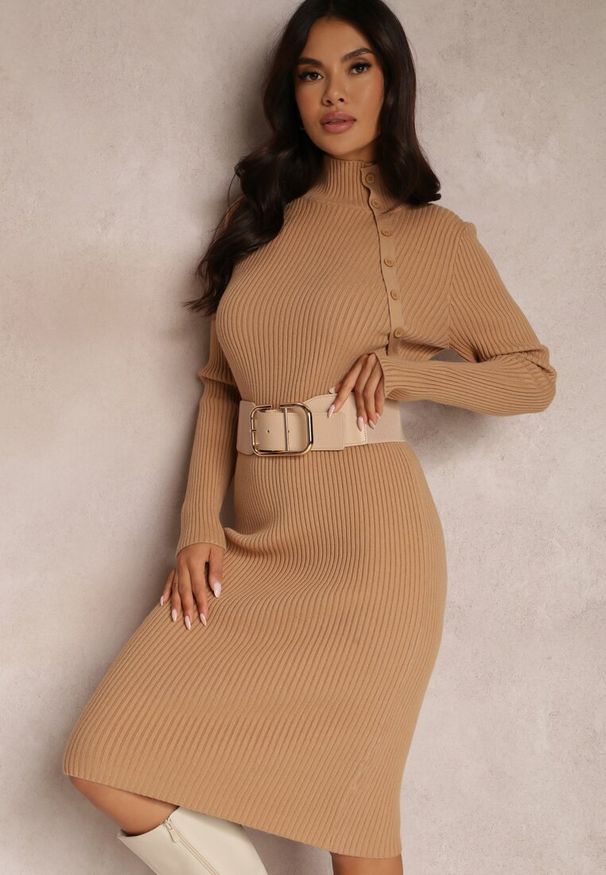 Renee - Beżowa Sukienka Dopasowana z Wełną Chapho. Kolor: beżowy. Materiał: wełna. Typ sukienki: dopasowane