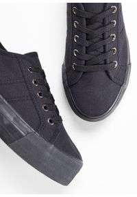 Sneakersy na podeszwie platformie bonprix czarny. Kolor: czarny. Obcas: na platformie #2