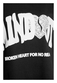 Mindout T-Shirt Broken Heart Czarny Boxy Fit. Kolor: czarny. Materiał: bawełna