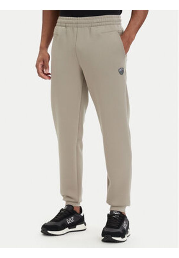 EA7 Emporio Armani Dres 8NPV56 PJ4EZ U6167 Beżowy Regular Fit. Kolor: beżowy. Materiał: syntetyk