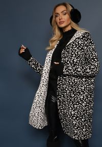 Renee - Czarno-Biały Niezapinany Kardigan z Kieszeniami w Panterkowy Print Riaverna. Okazja: na co dzień. Kolor: czarny. Wzór: nadruk. Styl: casual, elegancki, wizytowy