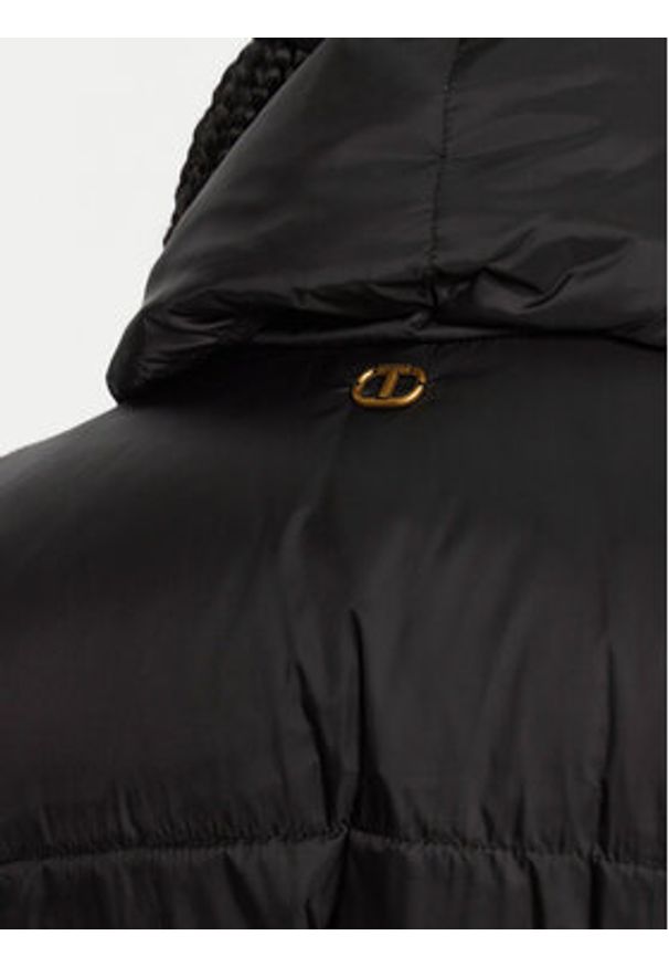 TwinSet - TWINSET Kurtka puchowa 252TT2050 Czarny Regular Fit. Kolor: czarny. Materiał: syntetyk. Sezon: zima