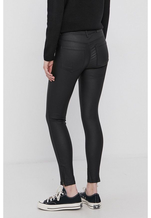 Noisy may - Noisy May Spodnie damskie kolor czarny dopasowane medium waist. Kolor: czarny