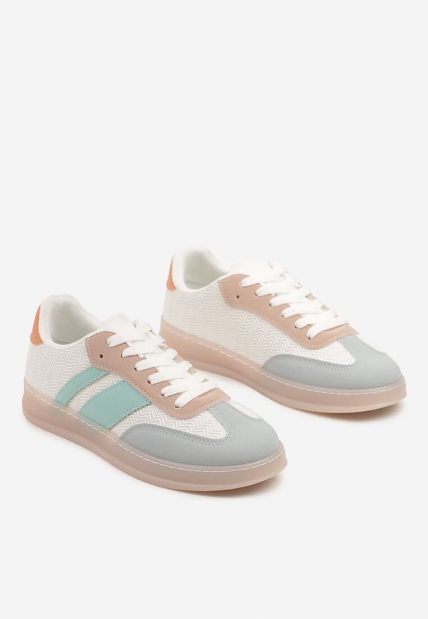 Renee - Biało-Niebieskie Sneakersy w Stylu Tenisówek z Paskami Eleaniria. Okazja: na co dzień. Zapięcie: pasek. Kolor: biały. Materiał: jeans. Wzór: paski. Obcas: na płaskiej podeszwie