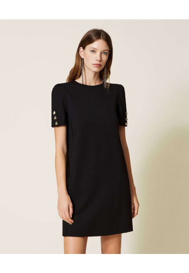 TwinSet - TWINSET - Czarna mini sukienka z ćwiekami. Okazja: na co dzień. Kolor: czarny. Wzór: aplikacja. Typ sukienki: proste. Styl: klasyczny, casual. Długość: mini