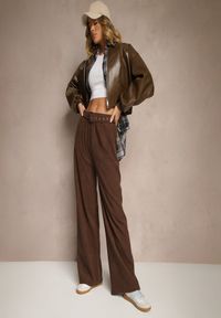 Renee - Brązowe Spodnie Sztruksowe o Szerokim Kroju High Waist z Paskiem Valoma. Okazja: na co dzień. Stan: podwyższony. Kolor: brązowy. Materiał: sztruks. Styl: casual, retro, elegancki