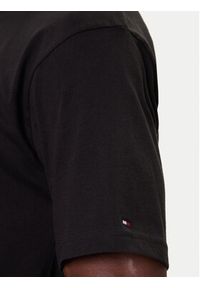 TOMMY HILFIGER - Tommy Hilfiger T-Shirt UM0UM03685 Czarny Relaxed Fit. Kolor: czarny. Materiał: bawełna