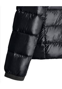 CANADA GOOSE - Czarna kurtka puchowa Crofton. Kolor: czarny. Materiał: puch. Długość rękawa: długi rękaw. Długość: długie. Wzór: aplikacja #7