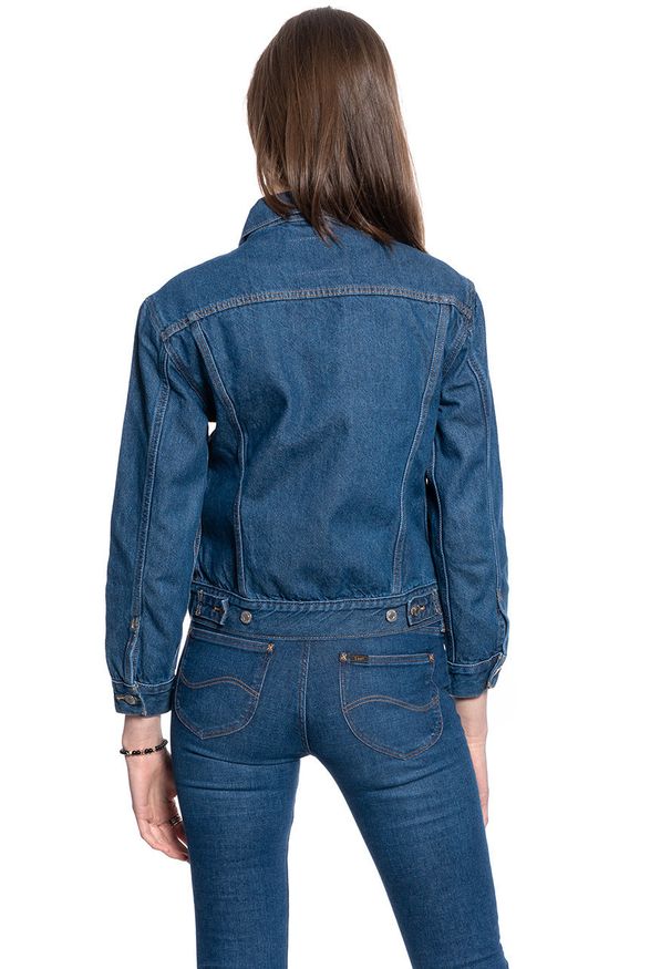 Levi's® - DAMSKA KURTKA JEANSOWA LEVI’S Ex- Boyfriend Trucker 299440011. Okazja: na spacer. Materiał: jeans. Wzór: aplikacja. Sezon: lato. Styl: elegancki, retro