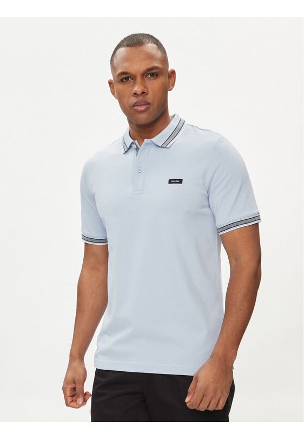 Calvin Klein Polo K10K112469 Niebieski Regular Fit. Typ kołnierza: polo. Kolor: niebieski. Materiał: bawełna