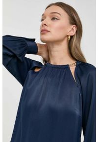 MICHAEL Michael Kors bluzka damska kolor granatowy gładka. Okazja: na co dzień. Kolor: niebieski. Materiał: tkanina, satyna, materiał. Długość rękawa: raglanowy rękaw. Wzór: gładki. Styl: casual #2