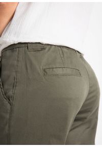 Spodnie chino ze stretchem bonprix ciemnooliwkowy. Kolor: zielony. Materiał: bawełna #3