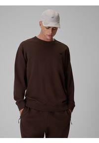 4f - 4F Bluza dresowa regular bez kaptura męska - brązowa XXL. Okazja: na co dzień. Typ kołnierza: bez kaptura. Kolor: brązowy. Materiał: dresówka. Styl: casual #1