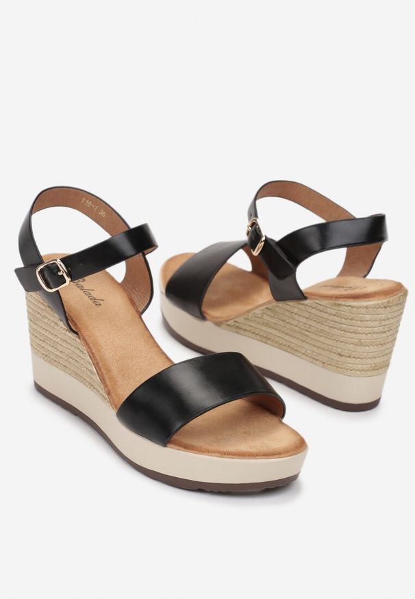 Born2be - Czarne Sandały na Koturnie Cynania. Kolor: czarny. Obcas: na koturnie. Styl: elegancki