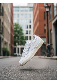 Reebok Sneakersy EO-CLUB C 85 VINTAGE 100007875 Biały. Kolor: biały. Materiał: skóra. Model: Reebok Club #5