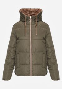 Renee - Ciemnobeżowa Pikowana Kurtka Dwustronna z Kapturem Ozdobiona Suwakami Nevetila. Okazja: na co dzień. Typ kołnierza: kaptur. Kolor: beżowy. Materiał: jeans. Wzór: aplikacja. Styl: casual #7