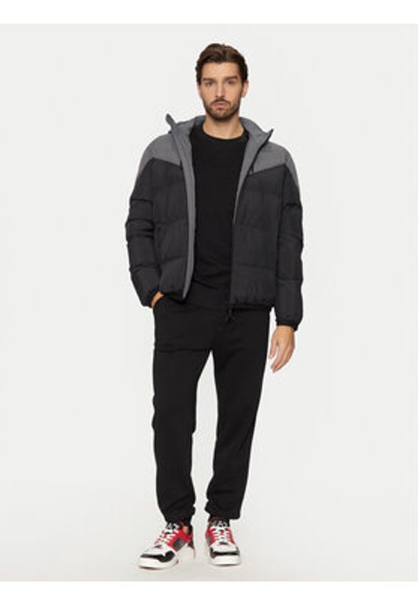 EA7 Emporio Armani Kurtka zimowa 6DPB30 PNDOZ 1200 Czarny Regular Fit. Kolor: czarny. Materiał: syntetyk. Sezon: zima