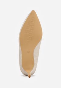 Renee - Złote Brokatowe Czółenka na Szpilce Vices z Wkładką ze Skóry Naturalnej Editiria. Okazja: do pracy, na co dzień, na spotkanie biznesowe. Kolor: złoty. Materiał: skóra. Obcas: na szpilce. Styl: klasyczny, biznesowy, rockowy, elegancki, casual #7